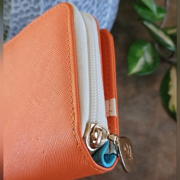 SHINZI KATOH DESIGN 'Cheer Up' Long Wallet, Two Tone, Full Zip and Snap Closure - Picture 7 of 16